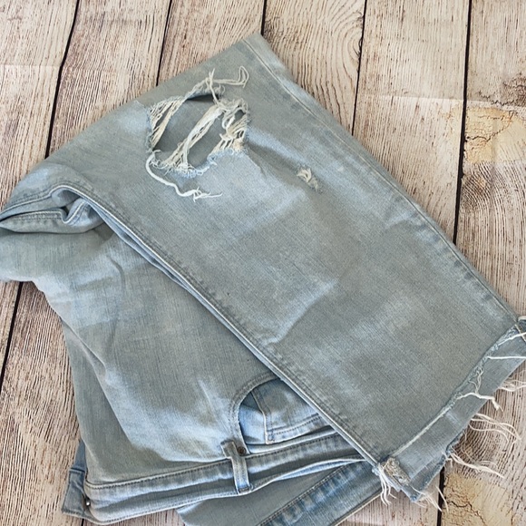 Old Navy Distressed Boyfriend Jeans - Picture 2 of 5